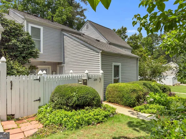 2694 Greentree Dr SE, Marietta, GA 30067