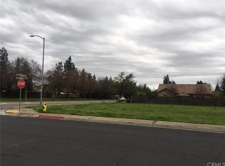 698 N Peach Ave, Clovis, CA 93611