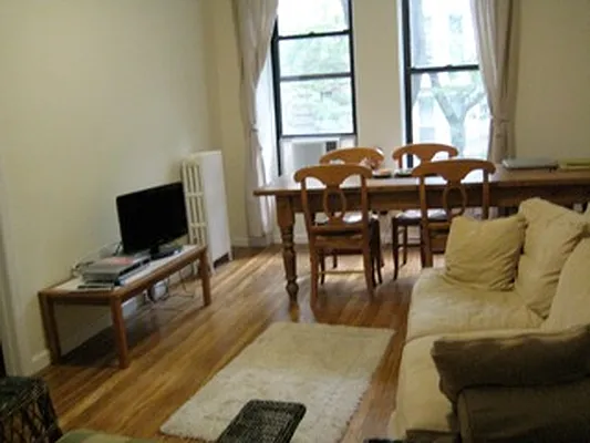 Rented by Camhi NYC Realty Inc | media 29