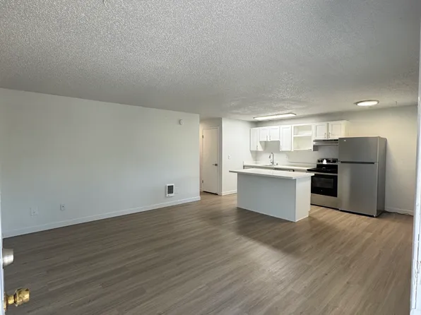 17461 Ambaum Blvd S, Seattle, WA
