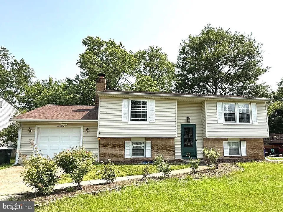 4743 Pomegranate Ct