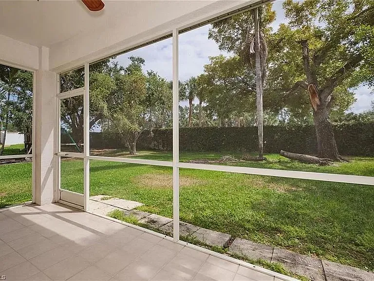 11330 Lakeland Cir — Photo 23