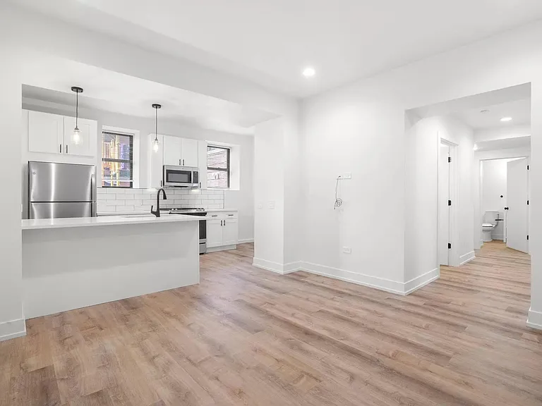 2219 N Hamilton Ave #6 — Photo 7