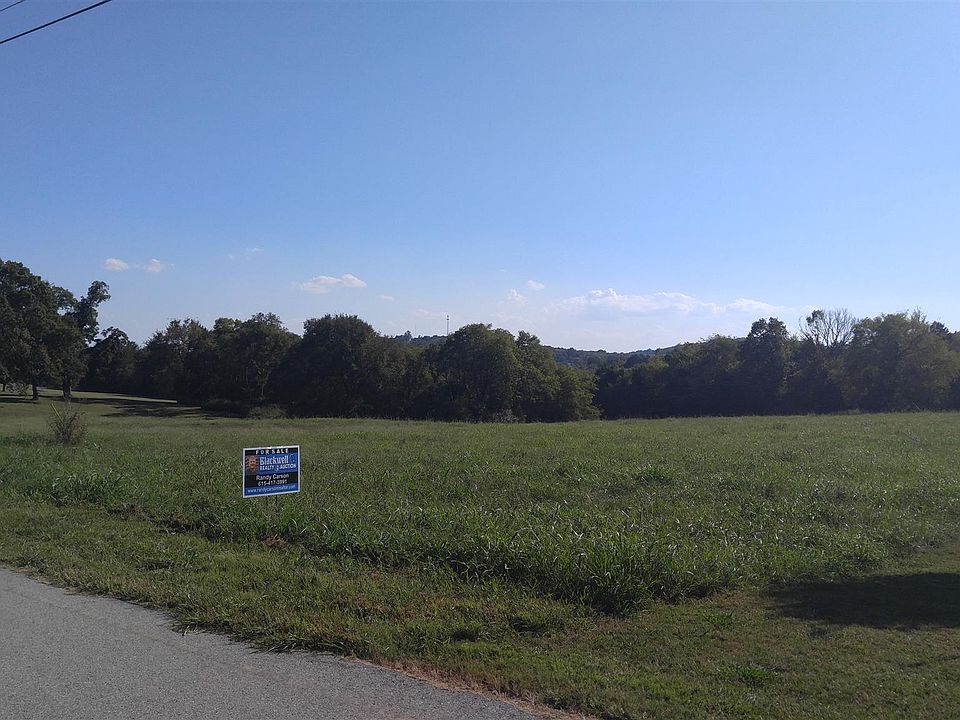 1st image of 22 Thoroughbred Ln