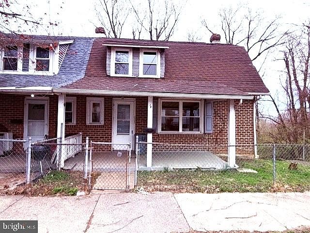 1st image of 19 Balfour Ave