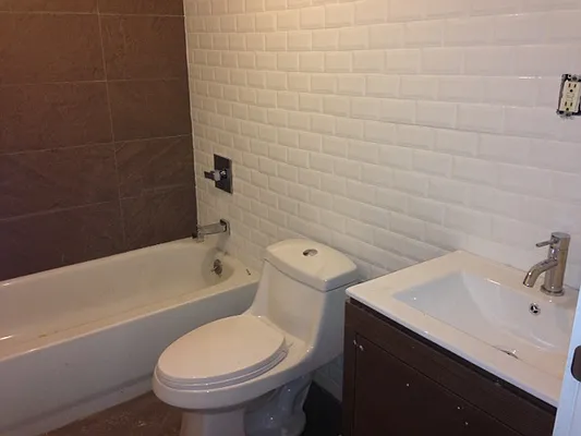 Rented by Premier Metro Realty Corp | media 73