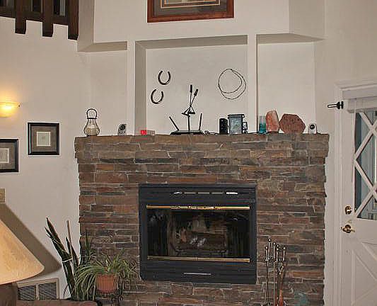 4th image of 2595 Oak Leaf Dr