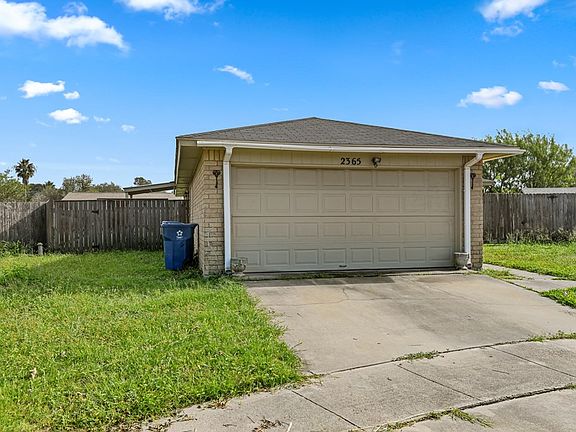 2nd image of 2365 Palm Dr