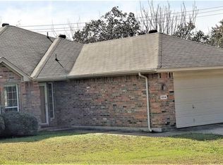 1004 Hopkins Dr, Denton, TX 76205