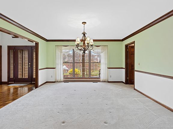 4th image of 16830 Kehrsbrooke Ct