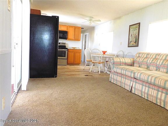 3rd image of 402 Eagle Dr