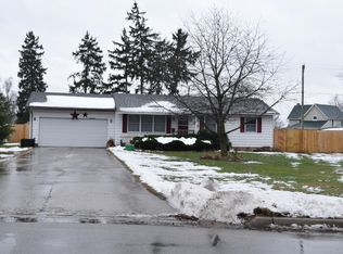 909 Merryview Dr, Sturgis, MI 49091