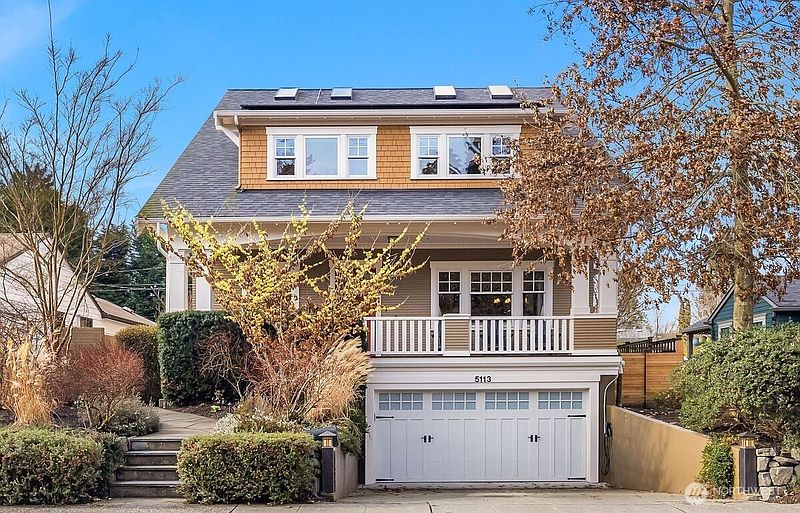 2nd image of 5113 47th Avenue NE
