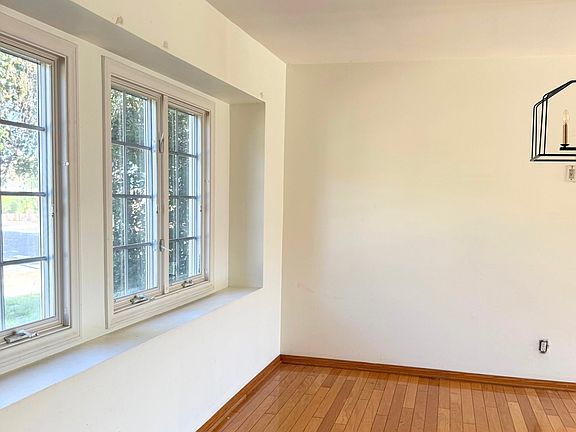 4th image of 105 Taft Ave