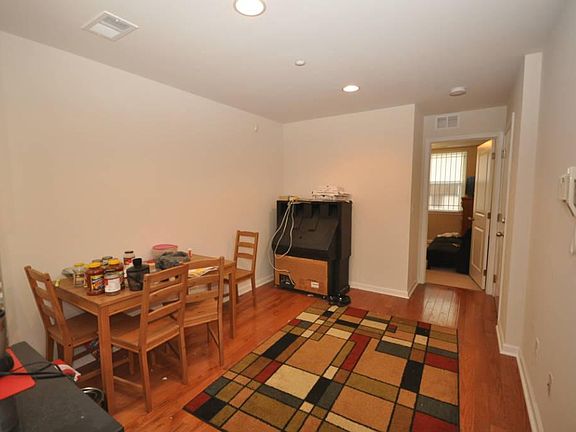 4th image of 2337 N Park Ave #A
