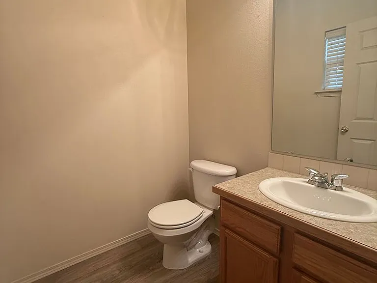 9904 Mia Ln — Photo 7