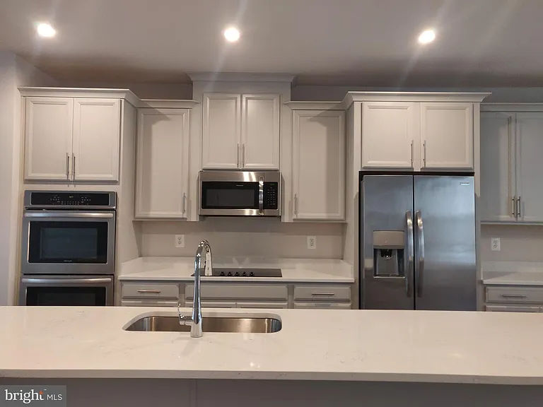 10568 Waterbury Woods Way — Photo 4