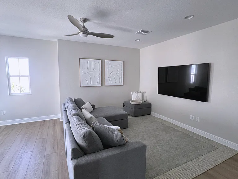 2nd living room on the 2nd floor