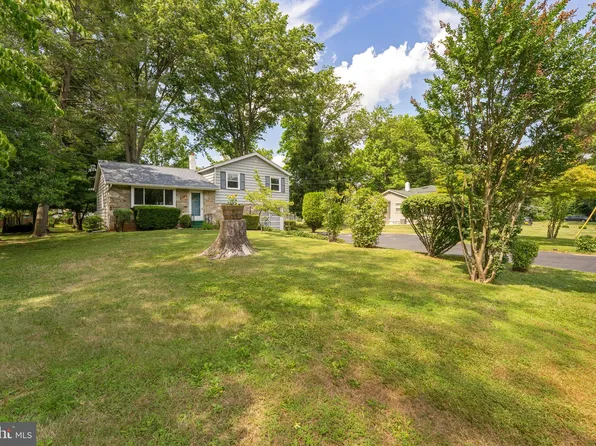 1526 Garden Rd, Lansdale, PA 19446