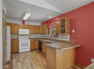 854 Misty Valley Rd, O'Fallon, IL 62269