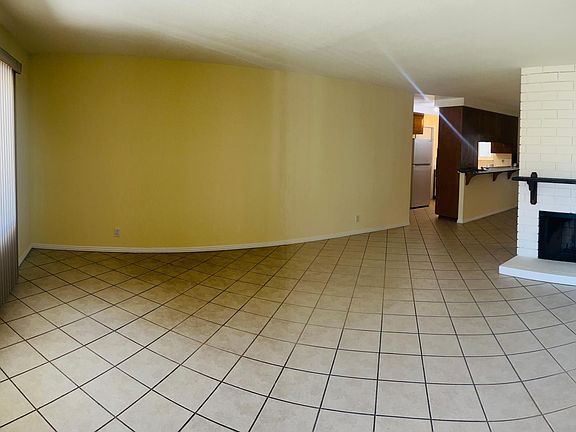 5th image of 322 Blackpine Dr