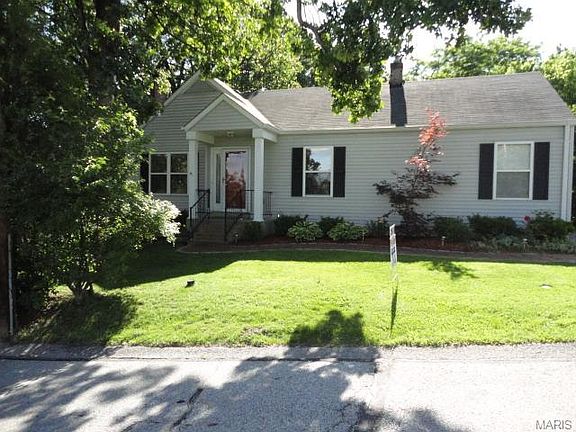 2nd image of 222 Jefferson Ave