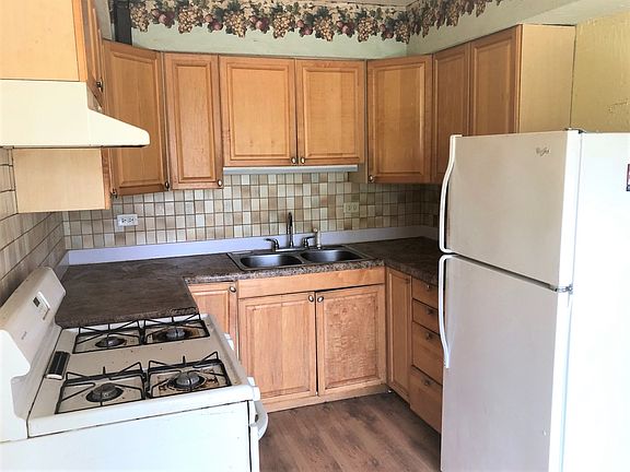 4th image of 1965 Holbrook Ln