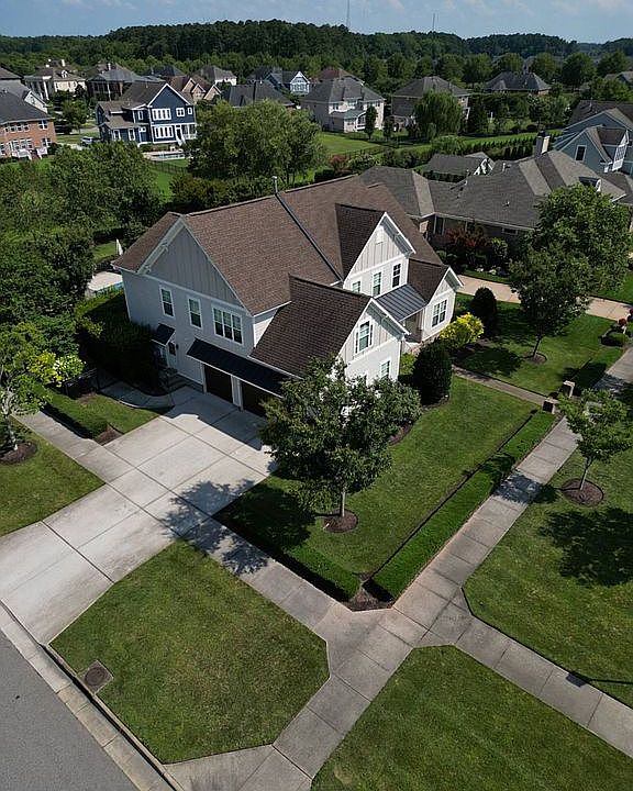1st image of 2800 Wilshire Dr