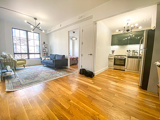 Rented by City Vista Inc | media 15