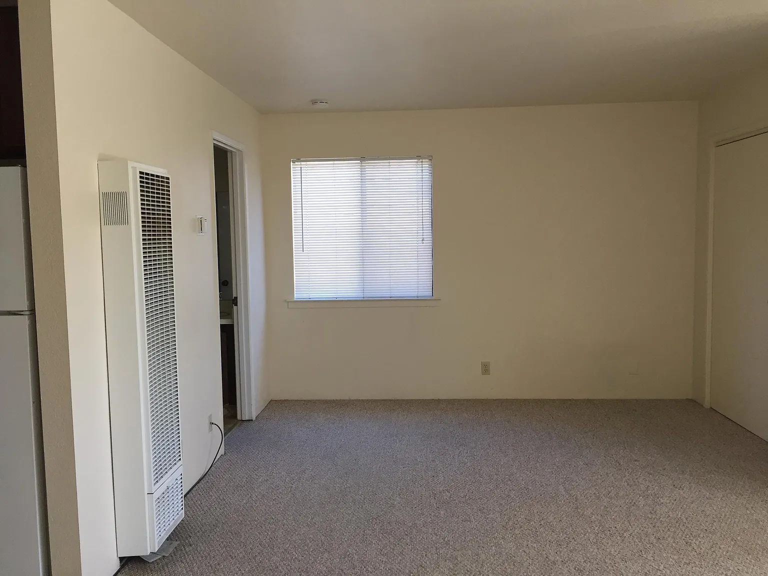 Studio, 650 sqft, $1,800 — Photo 3