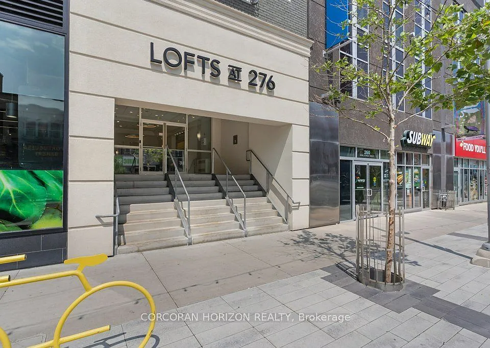 276 King St W #209