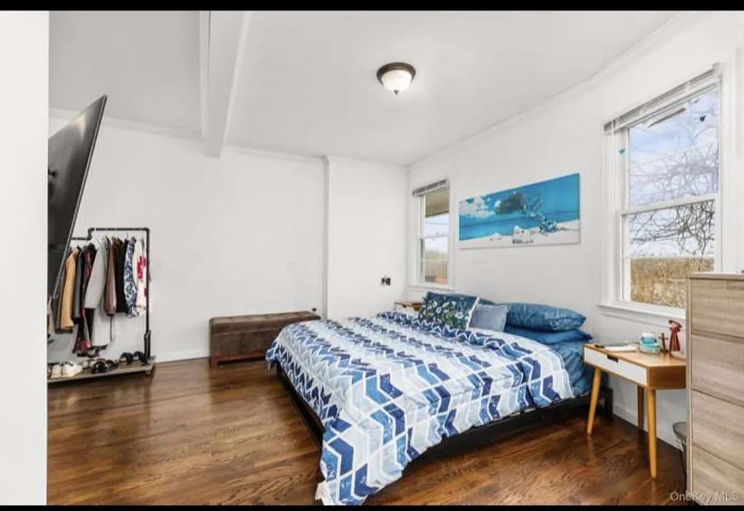 2 bed, 1032 sqft, $3,450 — Photo 4