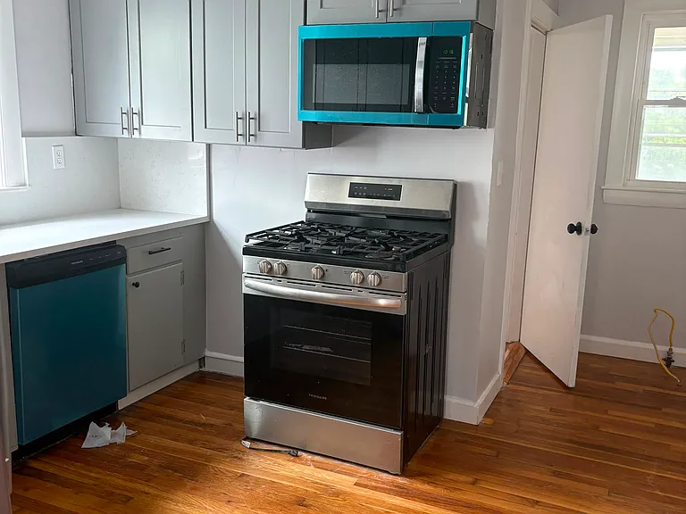 86 Laurel St #1 — Photo 7