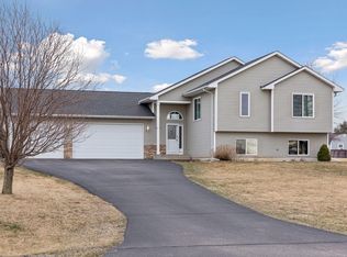 869 162nd St, Hammond, WI 54015