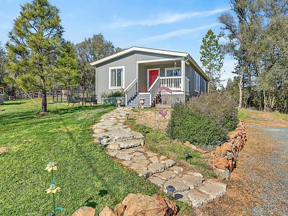 2nd image of 12114 Wolf Rd