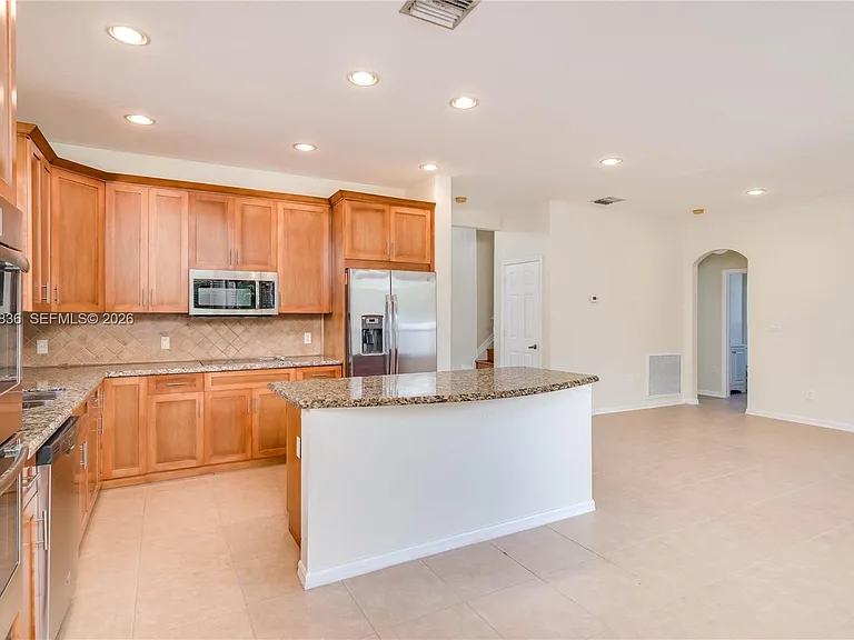 14935 SW 52nd St — Photo 24