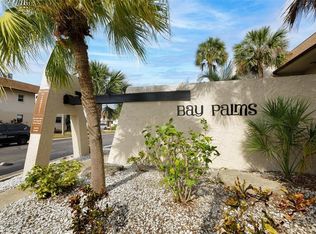 2750 E Bay Dr APT 12B, Largo, FL 33771