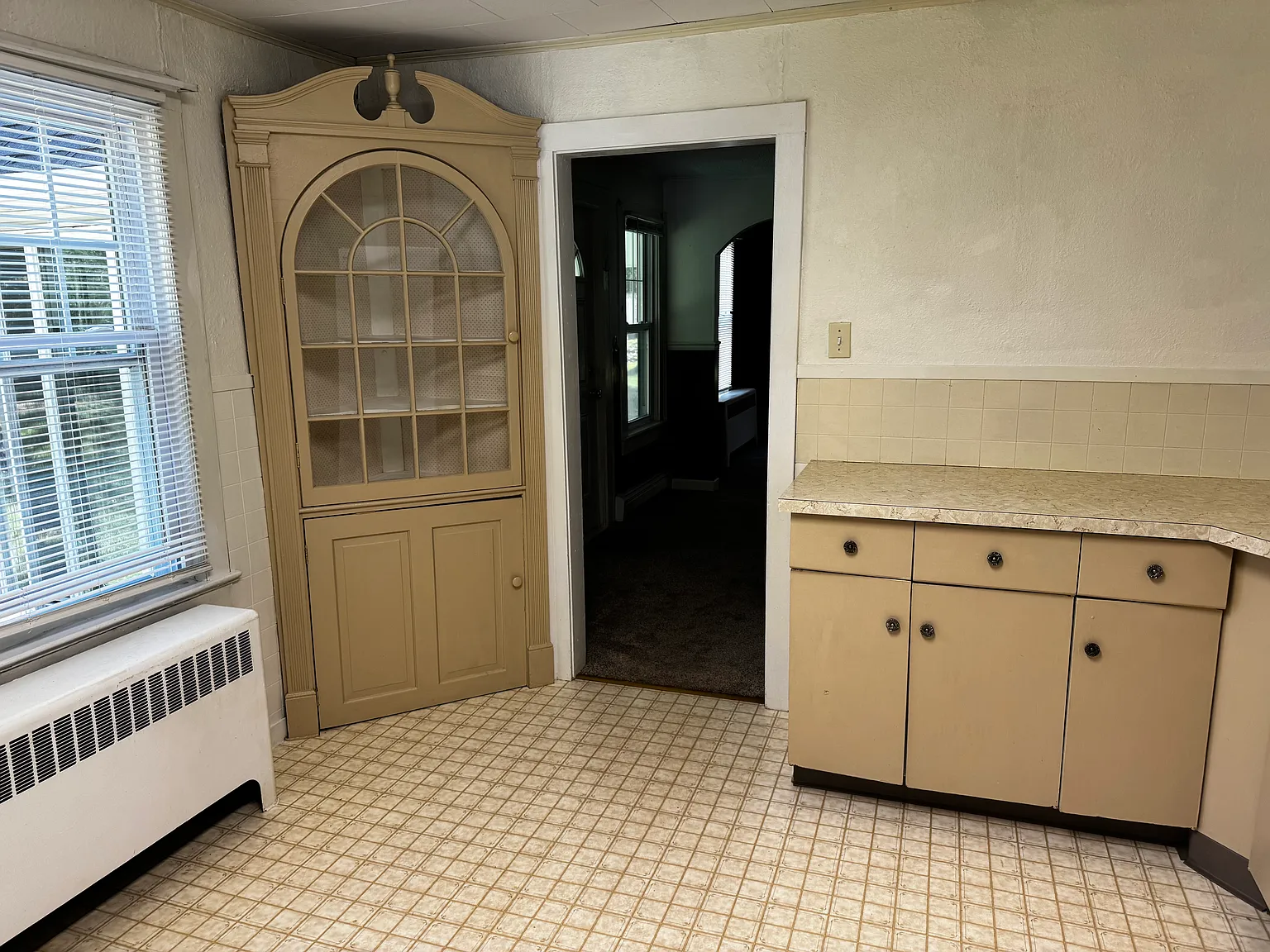 1 bed, 1034 sqft, $1,700 — Photo 3