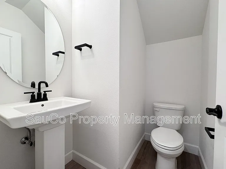3920 SE 83rd Ave — Photo 7