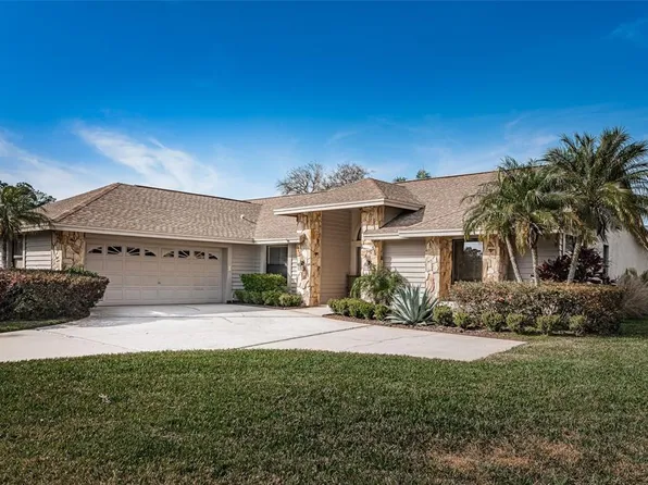 595 Waterford Cir E, Tarpon Springs, FL 34688