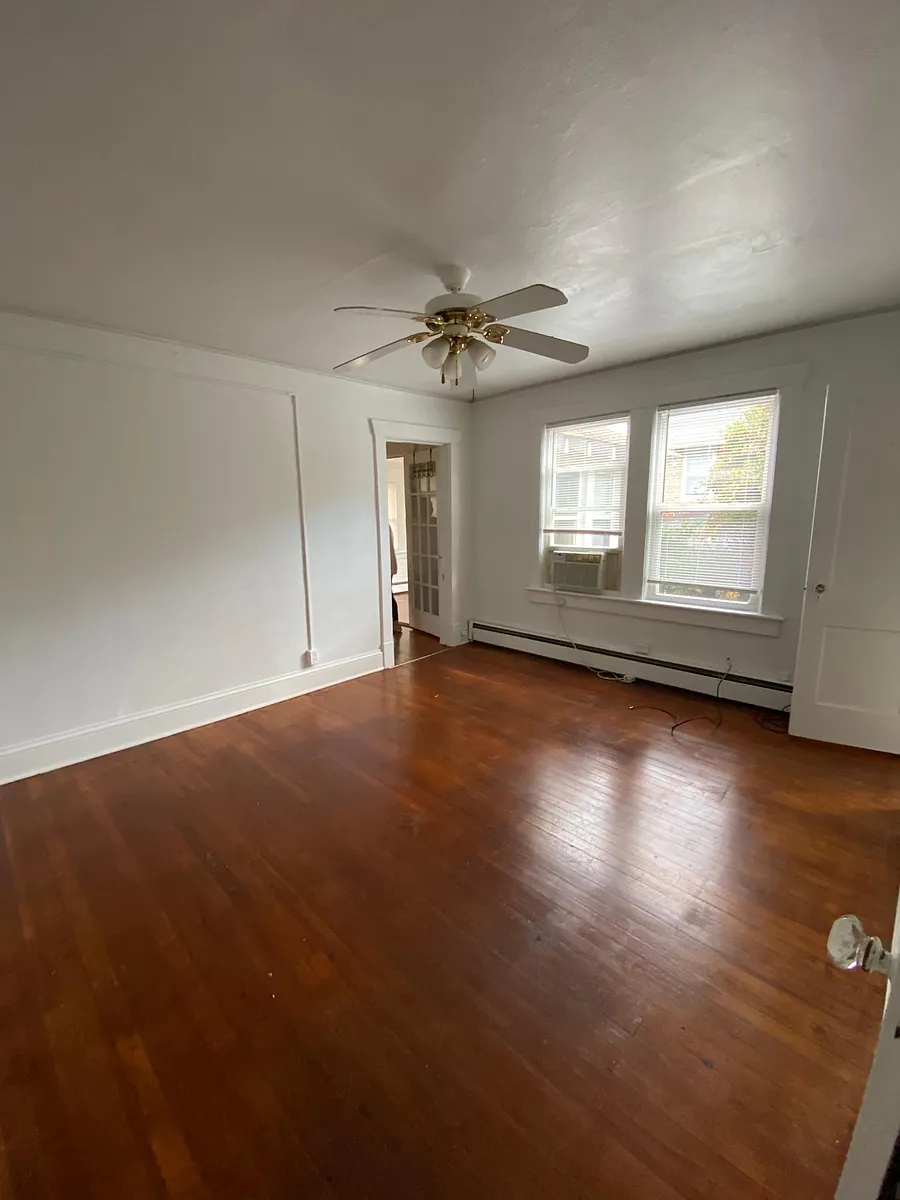 Building Photo - 1106 Westmoreland Ave #3