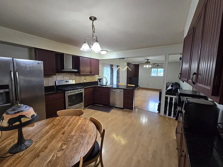5054 Carnaby Dr — Photo 3