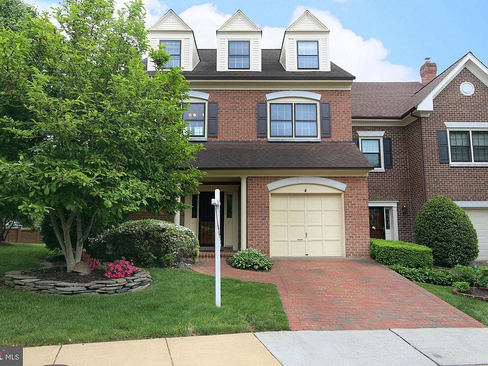 1st image of 6319 Chaucer View Cir