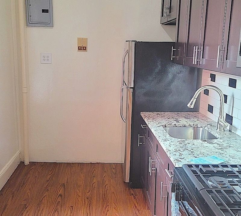 1st image of 23-08 Newtown Ave #3