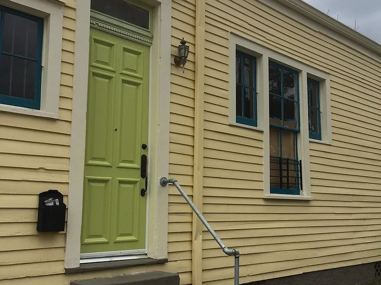 7625 Oak St — Photo 1