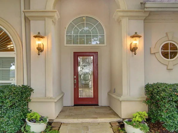 2245 Bedford Cir, Bedford, TX 76021