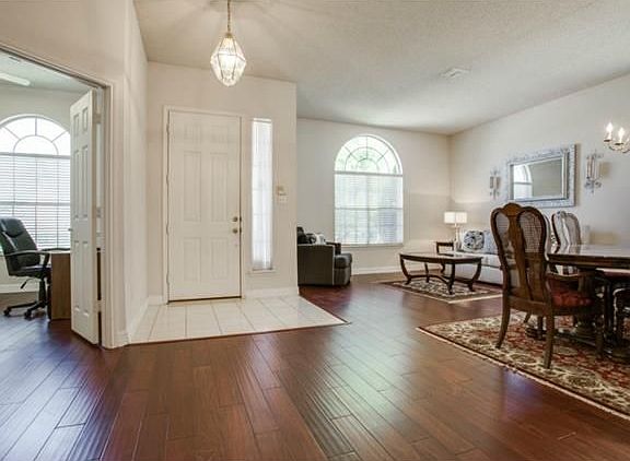 3rd image of 9009 Nolan Ct