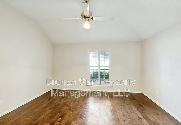 4710 Fallon Pl — Photo 12