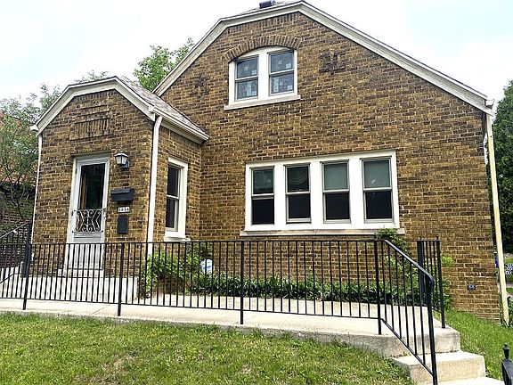 5th image of 1654 E Newton Ave