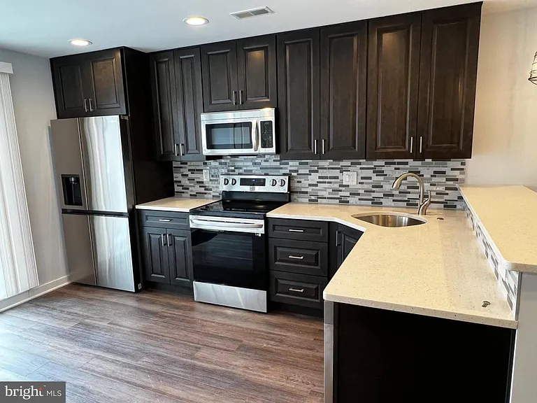 2543 Manton St #B — Photo 7